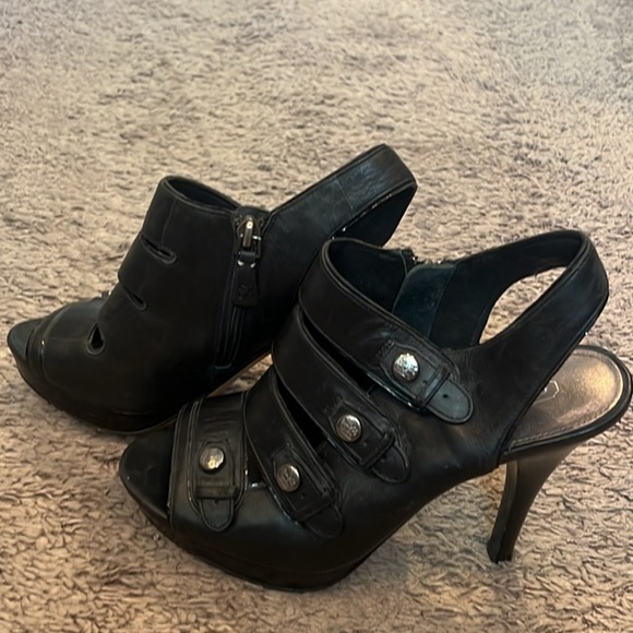 Coach Heels - Picture 3 of 3